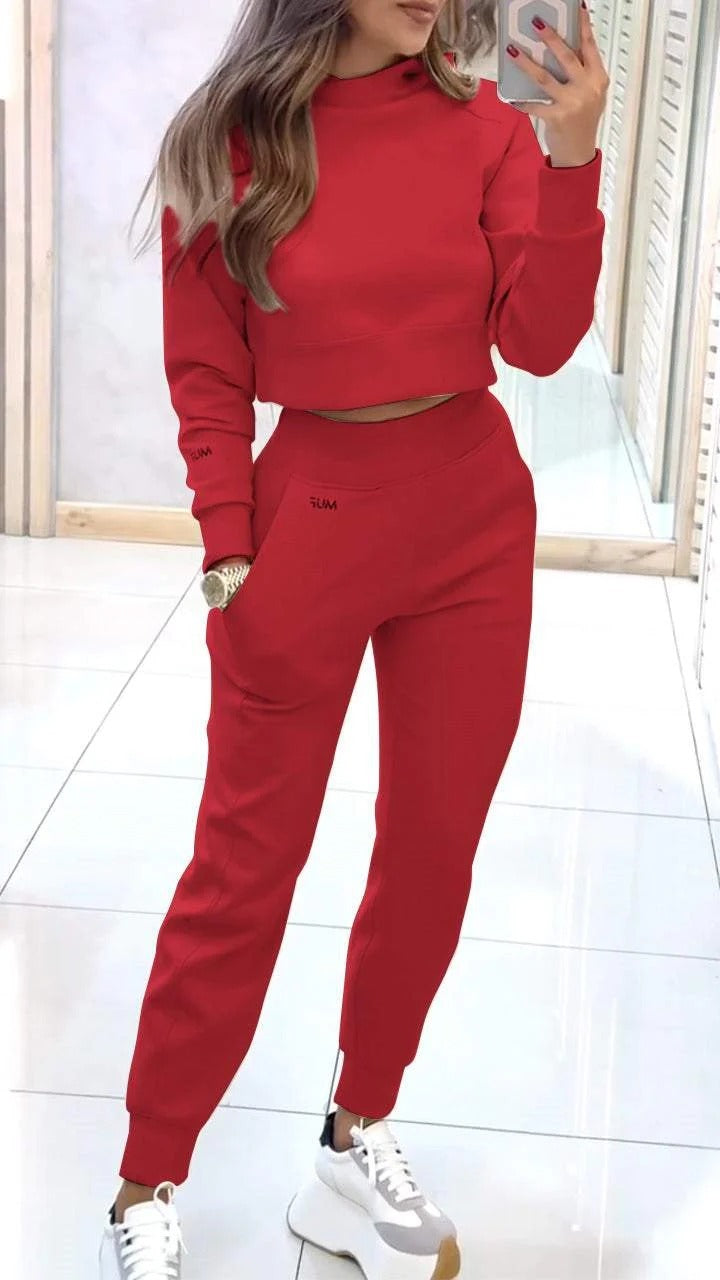 Trendy sporty ladies set